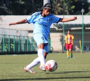  PIFA Sports striker Karen Pais runs unchallenged towards the Snigmay FC goal during their WIFA Women’s Football League match.