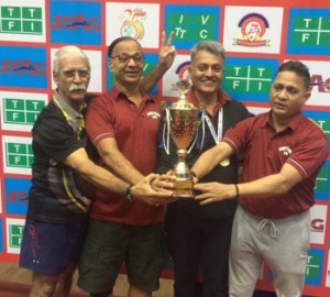 Maharashtra Men's 60+ team with Winner's trophy