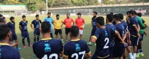 Mumbai FC coach Oscar Bruzon (centre) speaks to the players before  training session ahead of the concluding I-League match at the Cooperage ground.