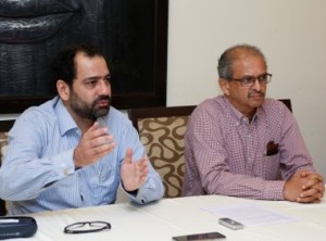 Mr Sumeet Rewari (left), Championship Director and Mr Vijay Paranjpe (right), Organizing Chairman and Hon. Secretary Squash, Bombay Gymkhana at a press meet to announce Prize Money Squash tourney .