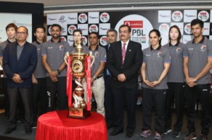 ( L to R) Son Wan Ho (Mumbai Rockets),Managing Director Sportzlive Mr. Atul Pande, Tian Houwei (Delhi Dashers), H.S Prannoy (Ahmadabad Smash Masters) Carolina Marin (Hyderabad Hunters), Executive Director Mr. Prasad Mangipudi, Mr. Mayur Parikh (EC Member, BAI), Mr. Anup Narang (Gen.Sec, BAI), Saina Nehwal (Awadhe Warriors),Sung Ji Hyun (Delhi Dashers), Ajay Jayaram (North Eastern Warriors)